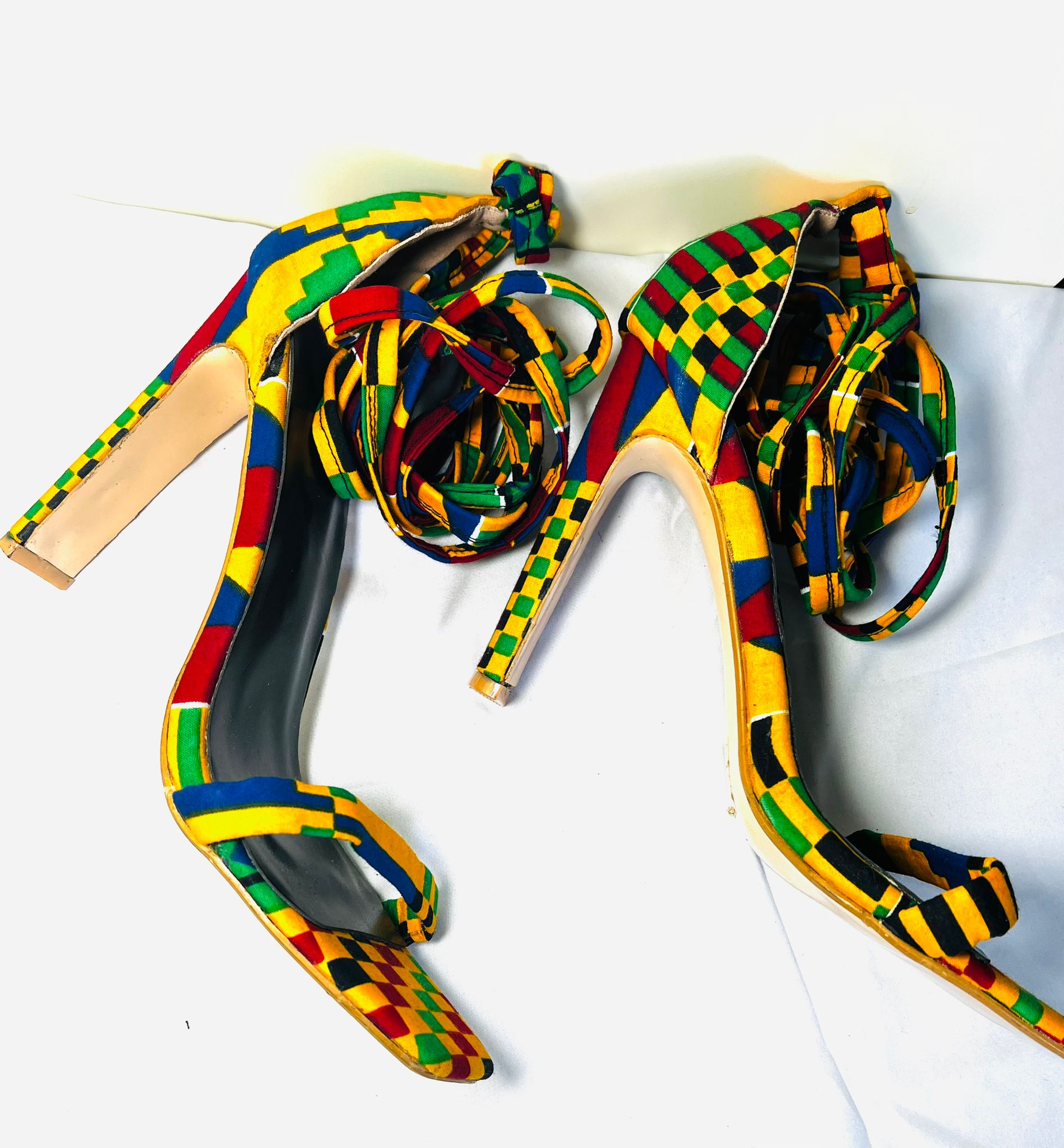 KENTE PRINT TIED ANKLE THIN HEELS